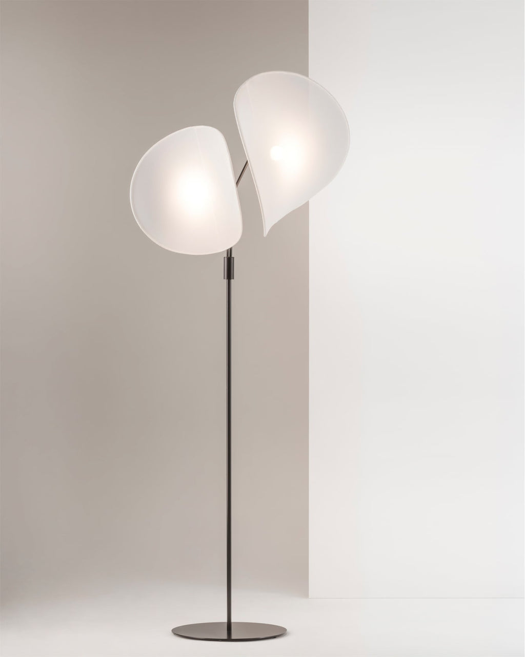 FENWICK TAPERED SILHOUETTE FLOOR LIGHT