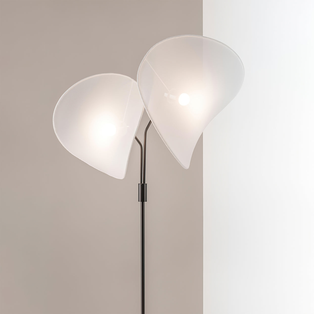 FENWICK TAPERED SILHOUETTE FLOOR LIGHT