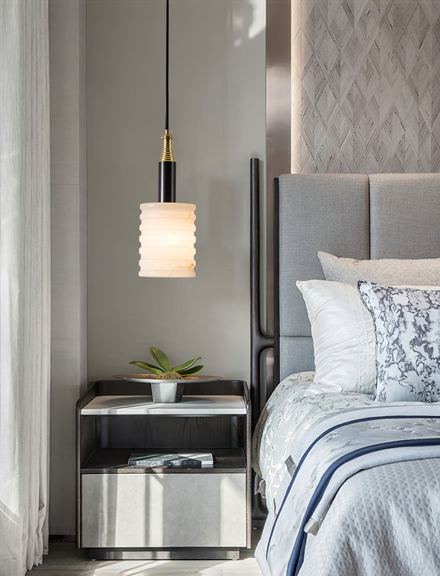 WINCHESTER IVORY GLOW HANGING LANTERN