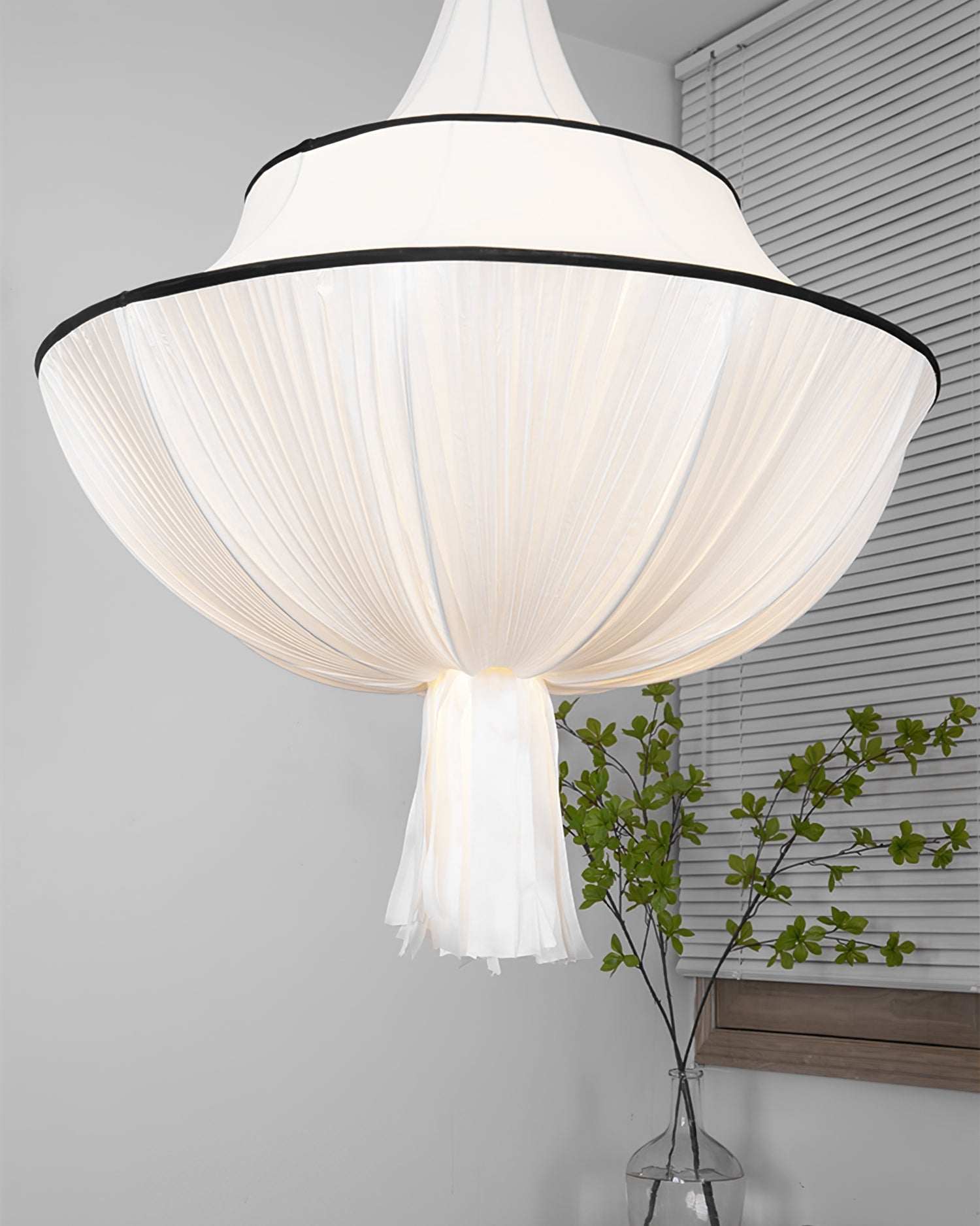 RAVENWOOD HANGING GLOBE LIGHT