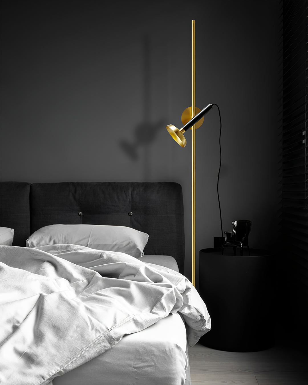 Ravenswood Arcane Illumination Lamp