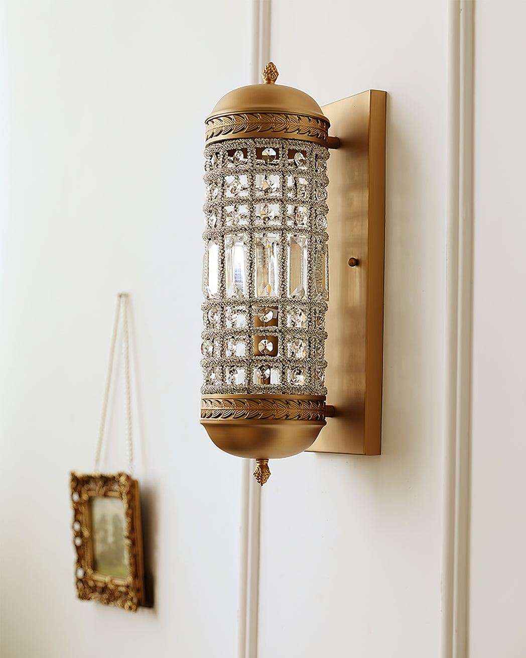 CASABLANCA RUSTIC IRON WALL SCONCE