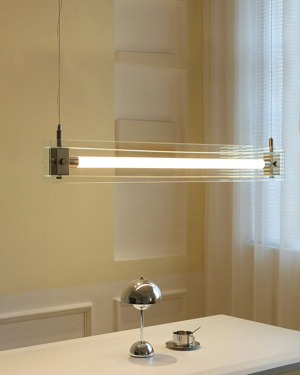 RAVENSHOE GLOBE HANGING LIGHT