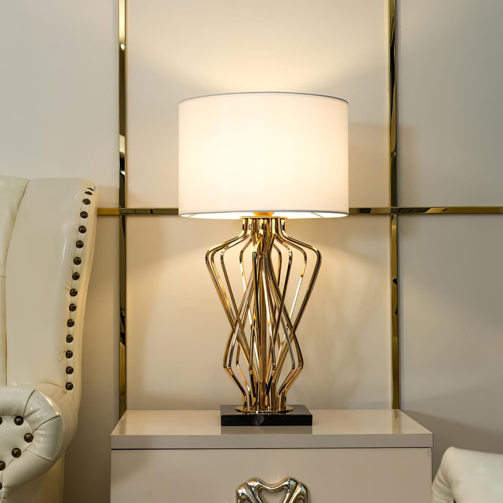 Vespera Luminaire Sphere Table Light