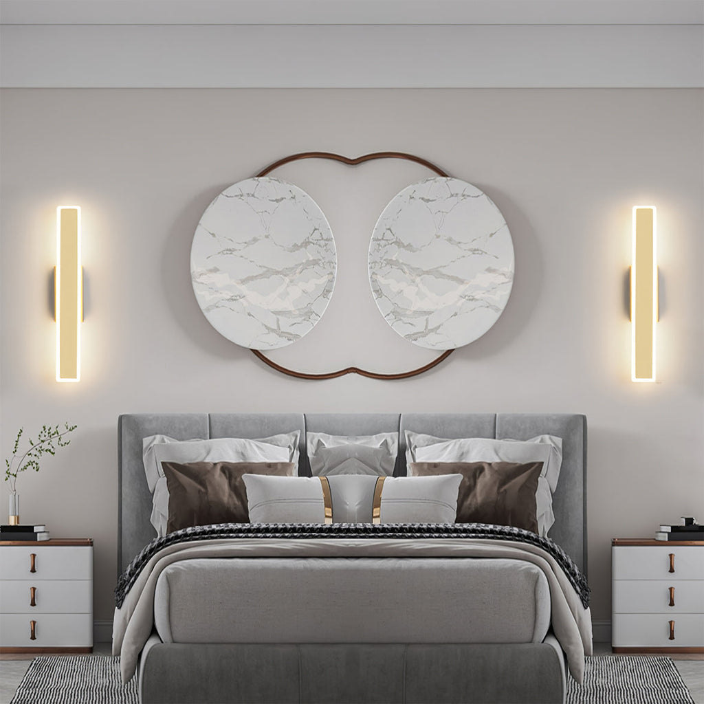 FENWICK GLOWING HORIZON WALL SCONCE