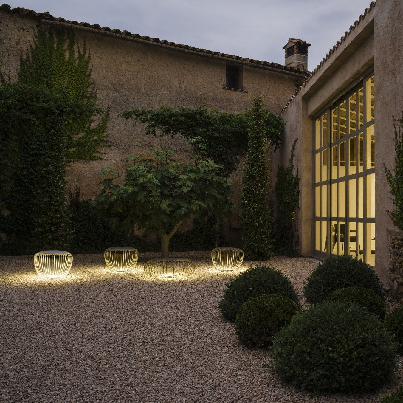 Harperwood Luminary Garden Lantern