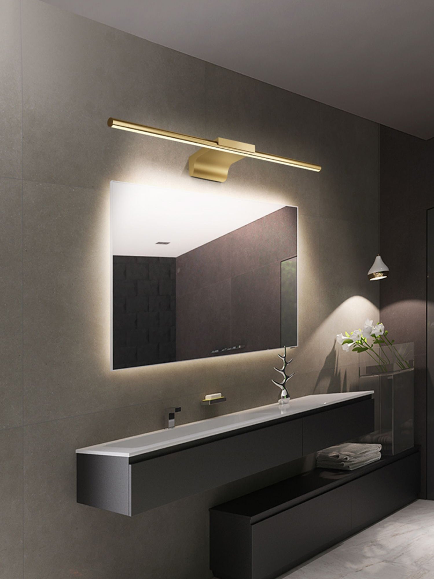 WINTHORPE METALLIC CURVED WALL SCONCE