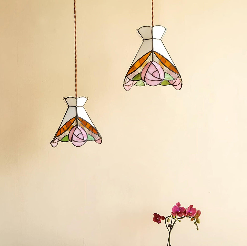 CHARLOTTESVILLE BLOOMING GLASS PENDANT LIGHT