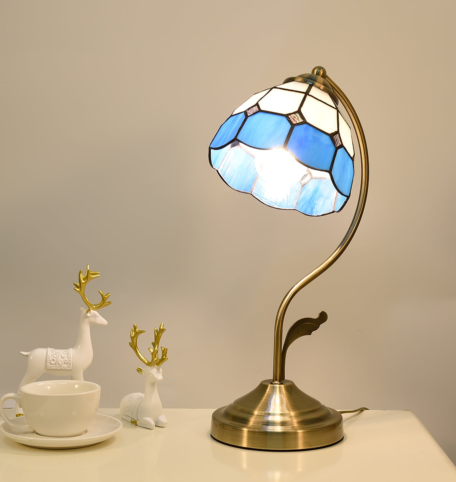 WINDSOR GLOW IRIDESCENT LAMP