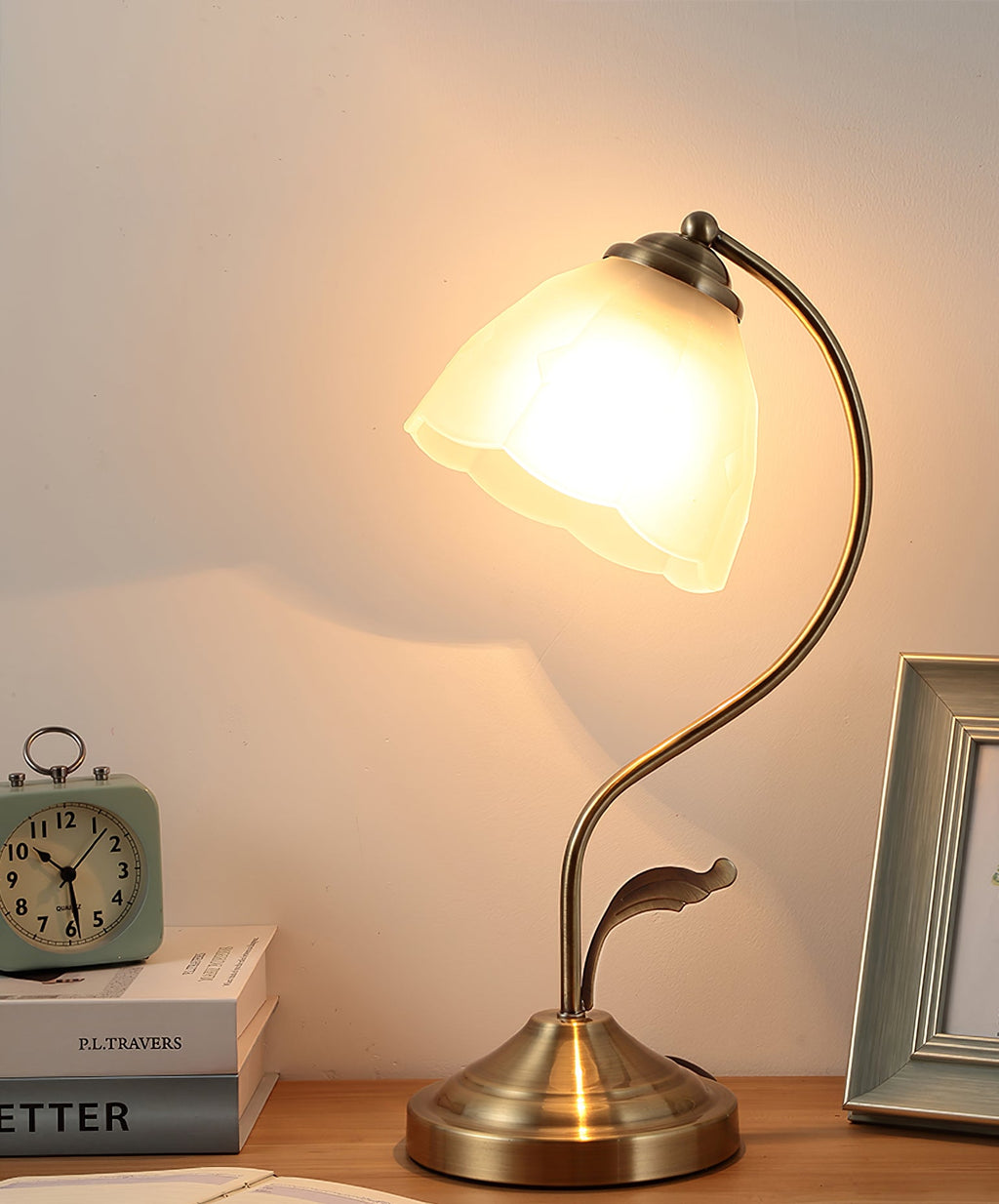 WINDSOR GLOW IRIDESCENT LAMP