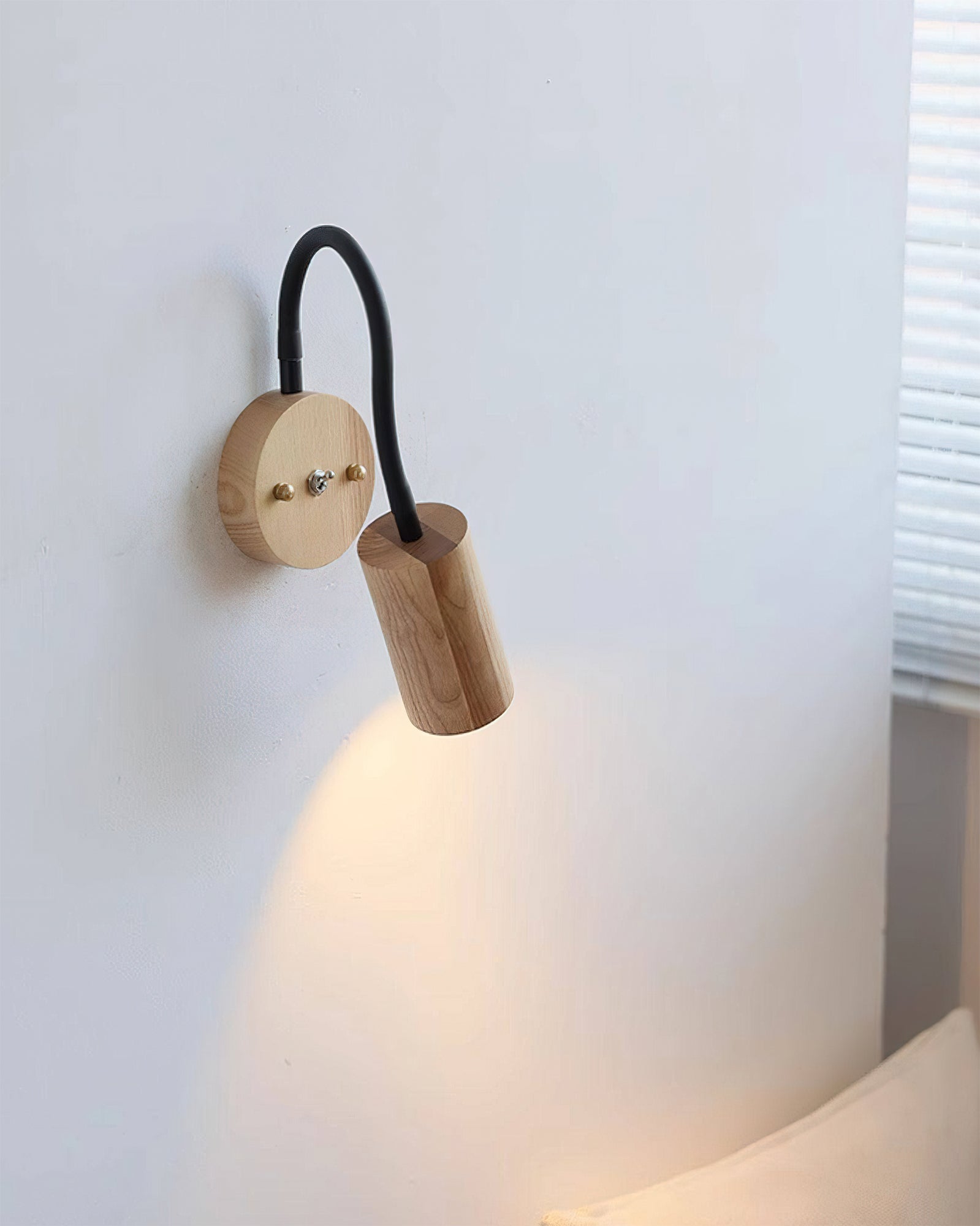 WINTHORPE MINIATURE ILLUMINATION SCONCE