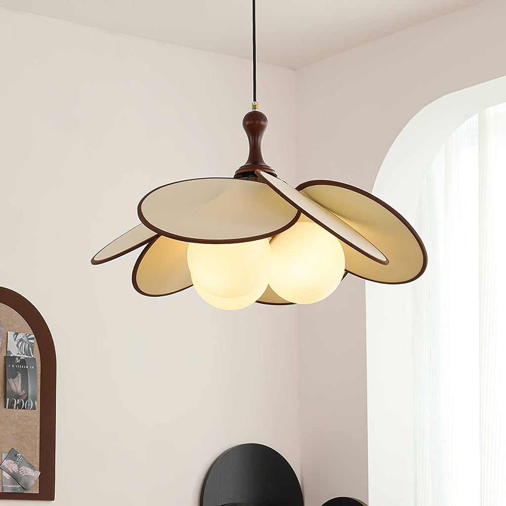 BEAUMONT CRYSTAL DROPLET PENDANT