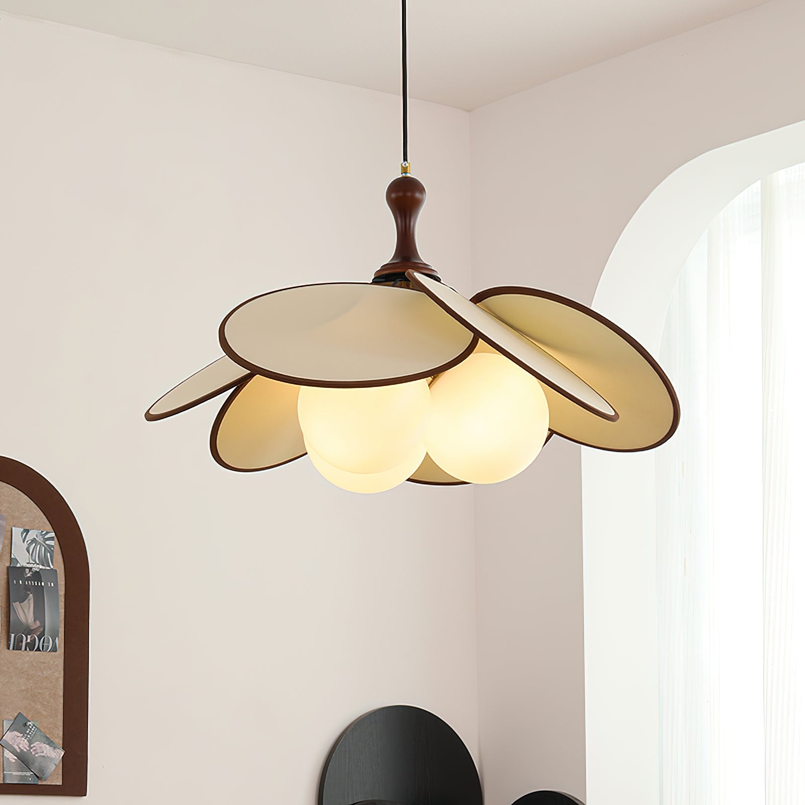 BEAUMONT CRYSTAL DROPLET PENDANT