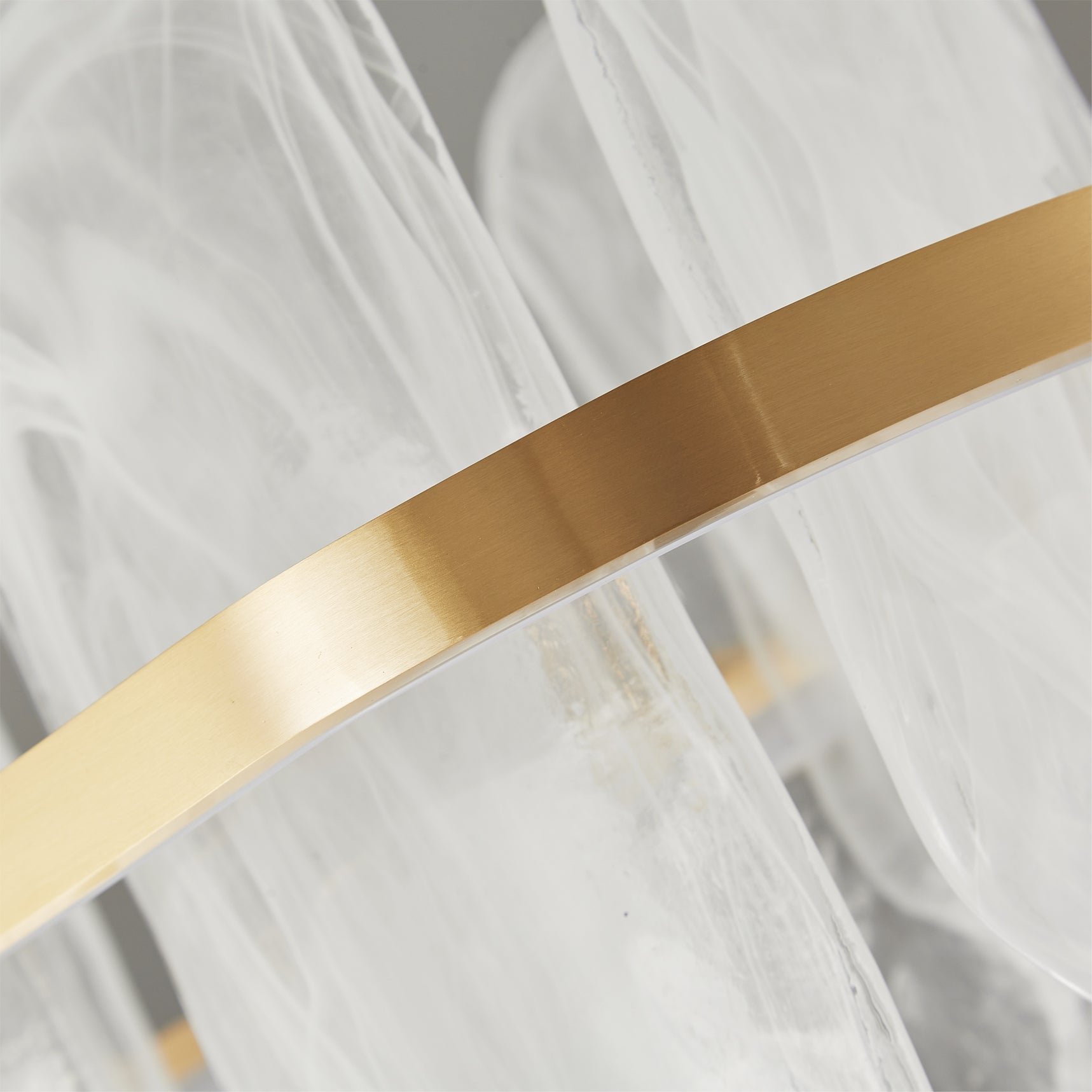 RAVENSWORTH TAPERED CRYSTAL LUSTRE