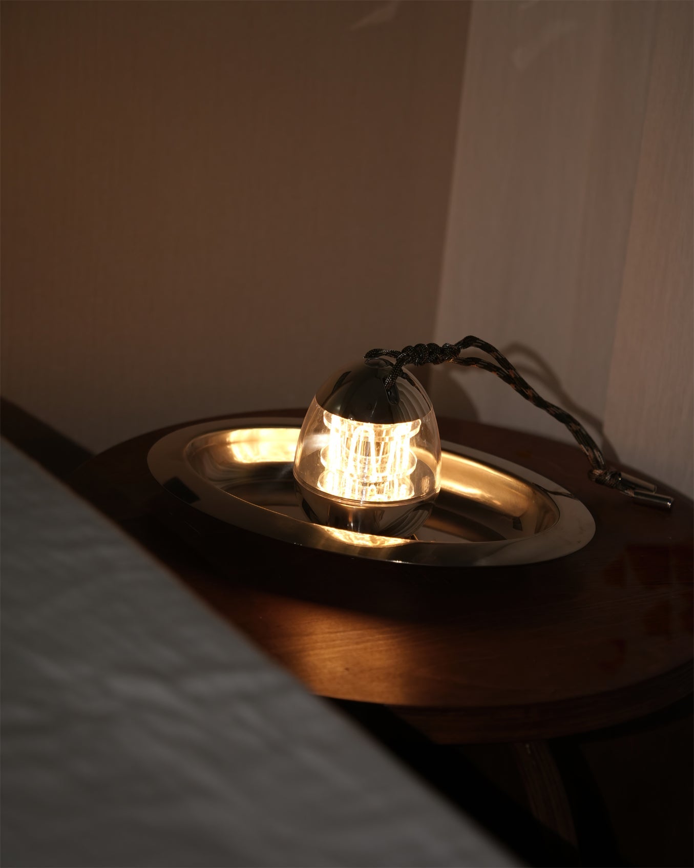 WINTHORPE PETITE GLOBE ILLUMINATOR