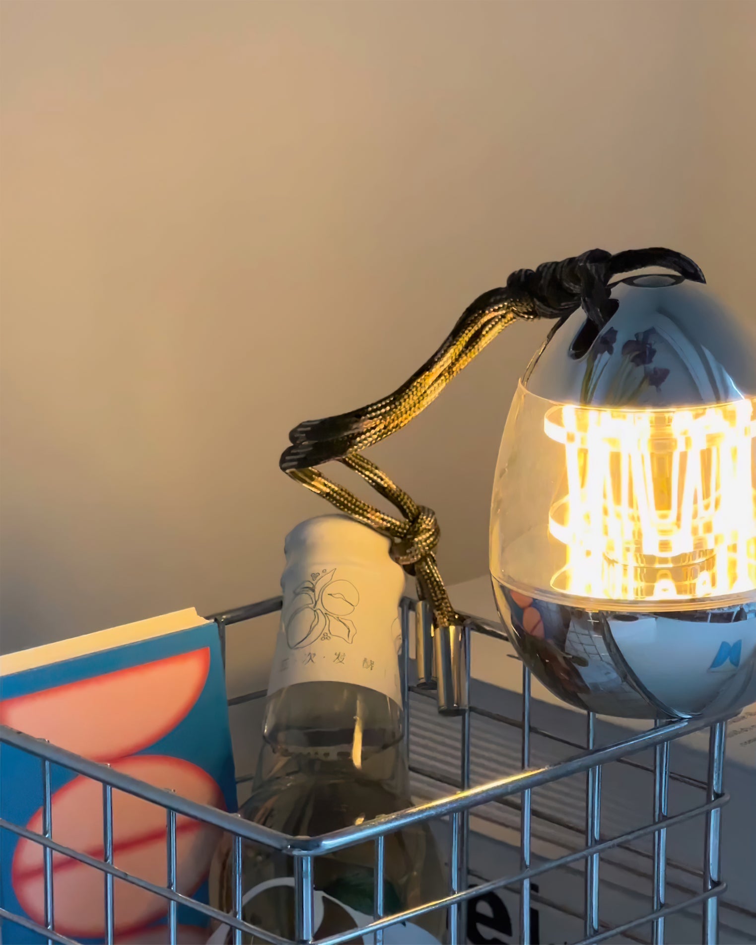 WINTHORPE PETITE GLOBE ILLUMINATOR