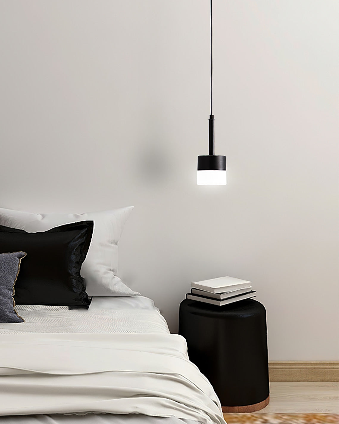 WINDSOR CRYSTAL DROPLET PENDANT LIGHT