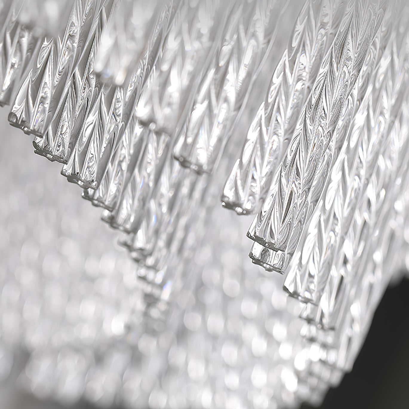 RAVENHALL CRYSTAL DROPLET CHANDELIER