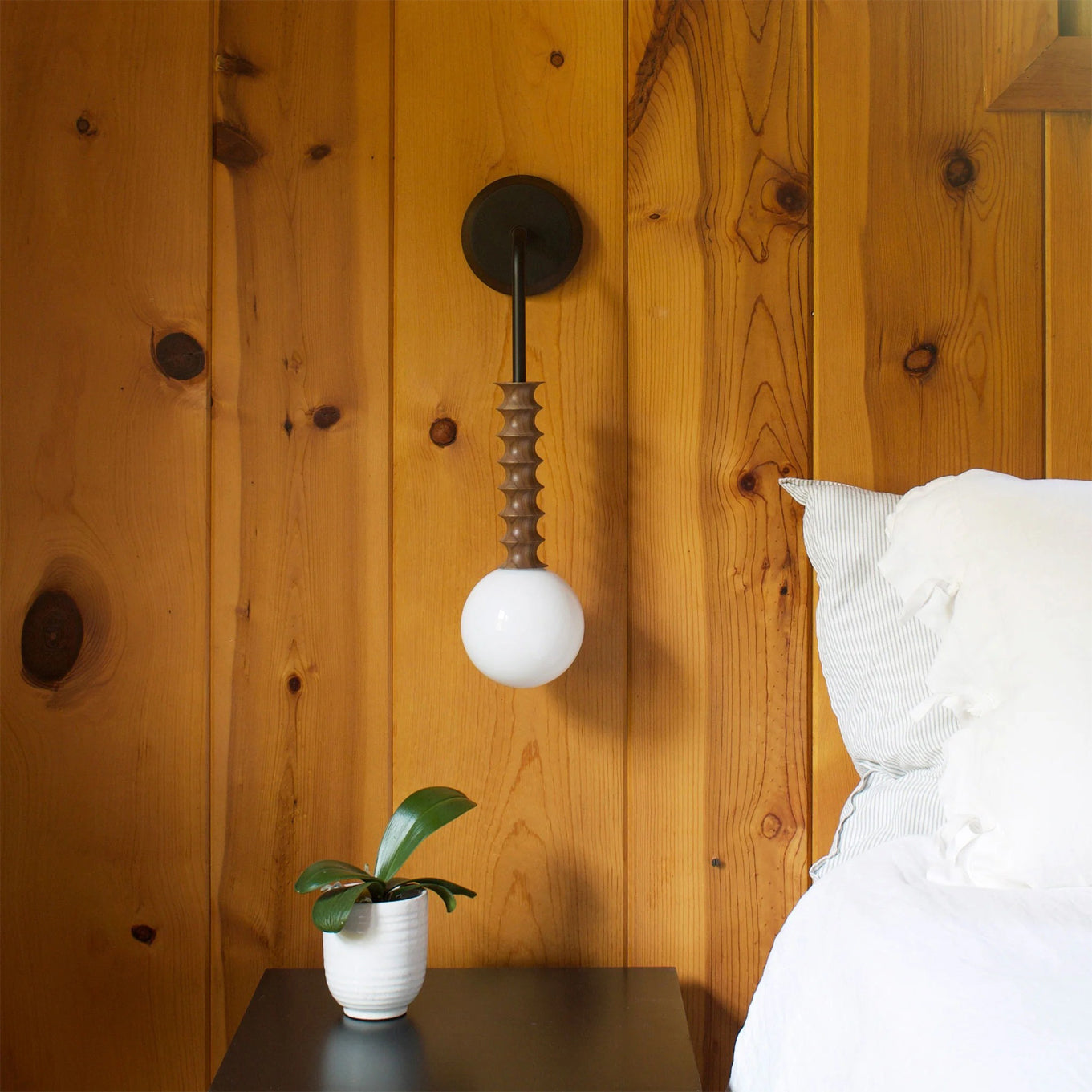 RAVENHALL LUMINAIRE WALL SCONCE