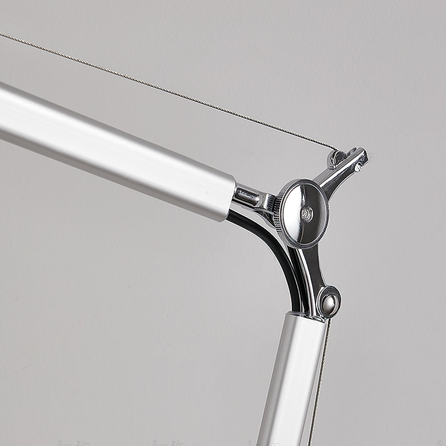 WHITMORE VINTAGE INSPIRATION TABLE LAMP