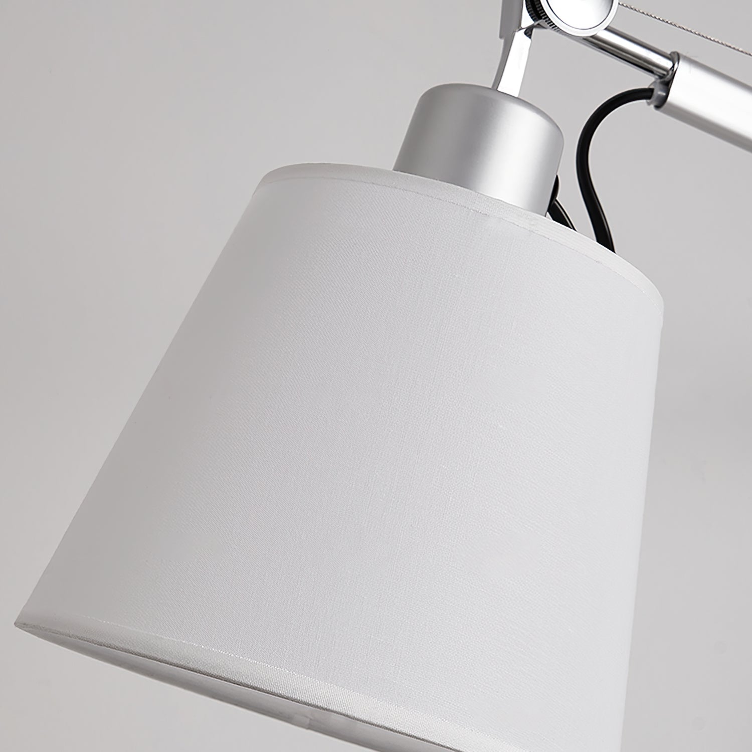 WHITMORE VINTAGE INSPIRATION TABLE LAMP