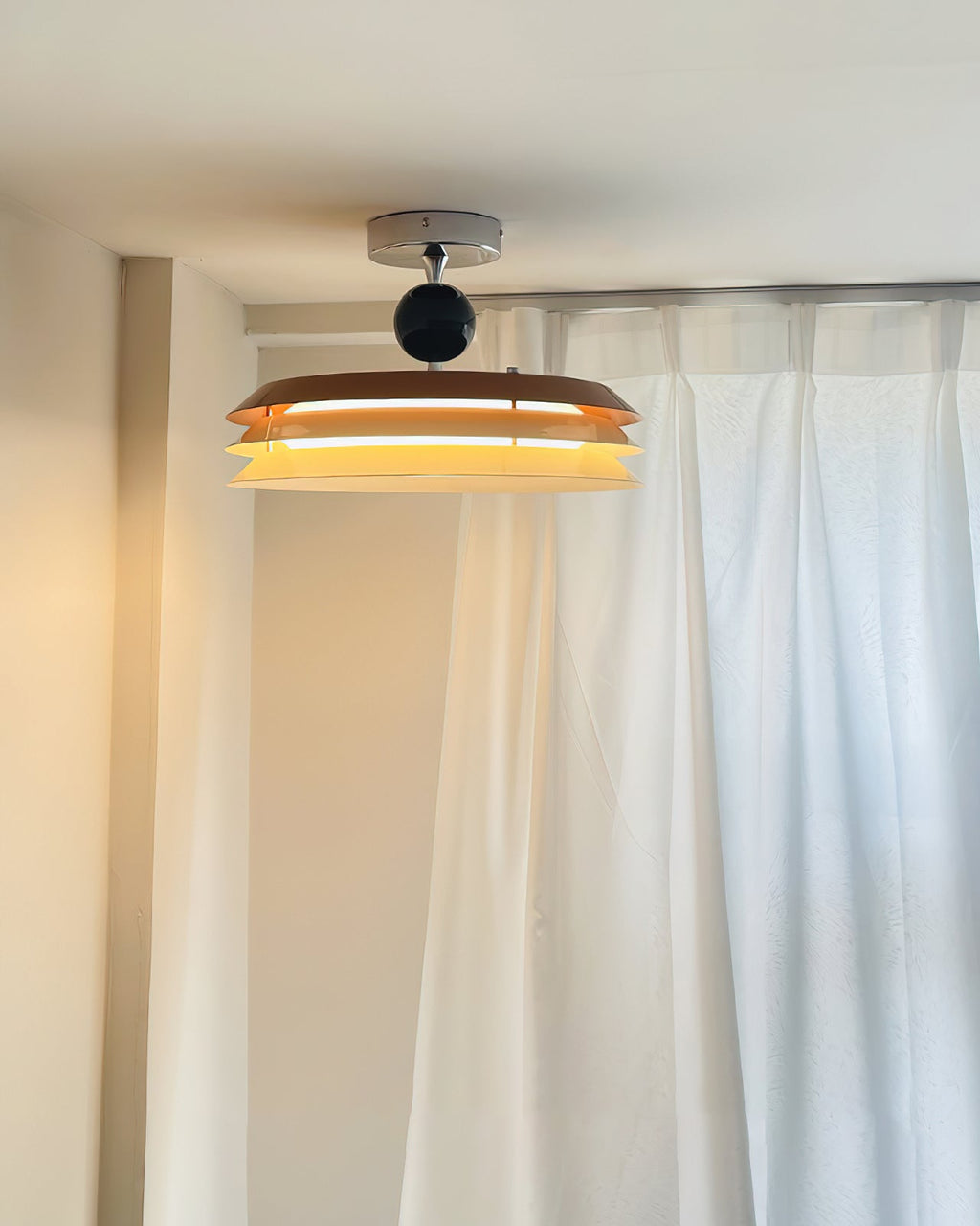 FENWICK HORIZONAL GLOW CEILING LIGHT