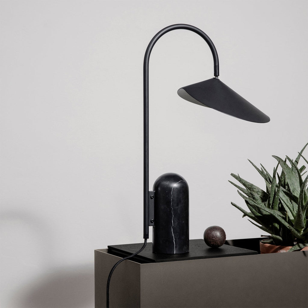 CHARLESTON HARMONY SINGLE SHADE LAMP