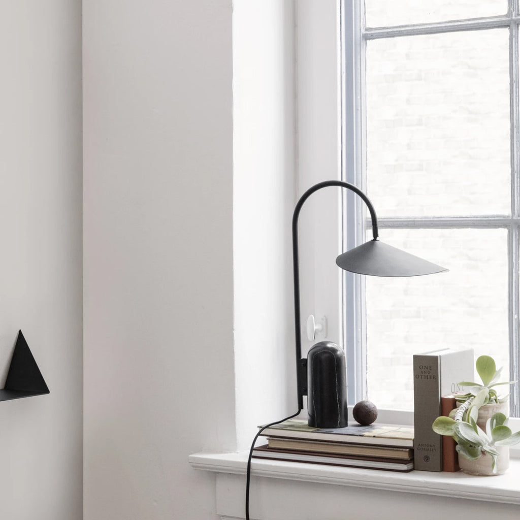 CHARLESTON HARMONY SINGLE SHADE LAMP