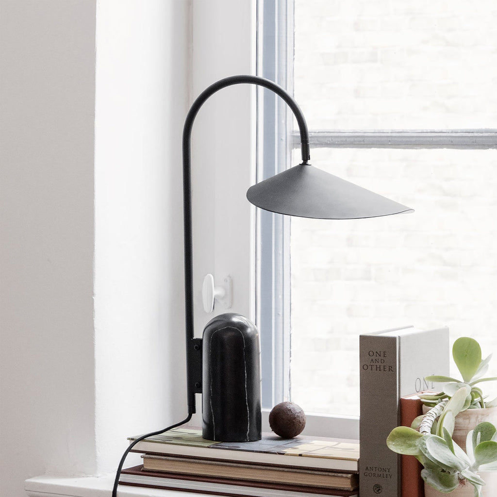 CHARLESTON HARMONY SINGLE SHADE LAMP