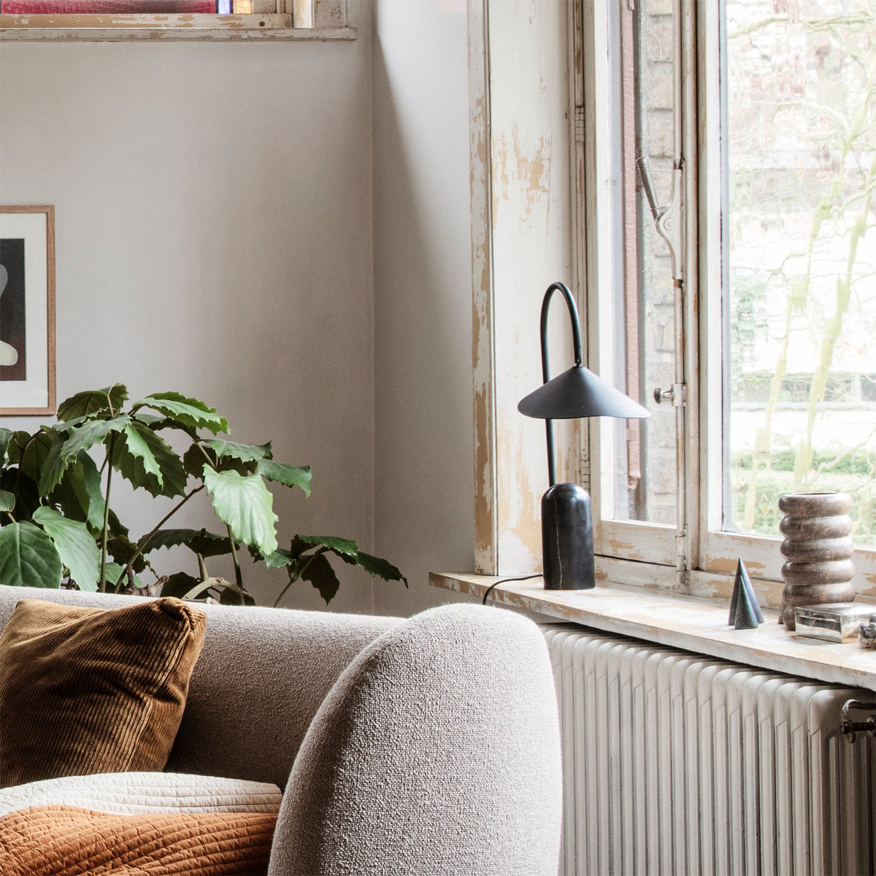 CHARLESTON HARMONY SINGLE SHADE LAMP