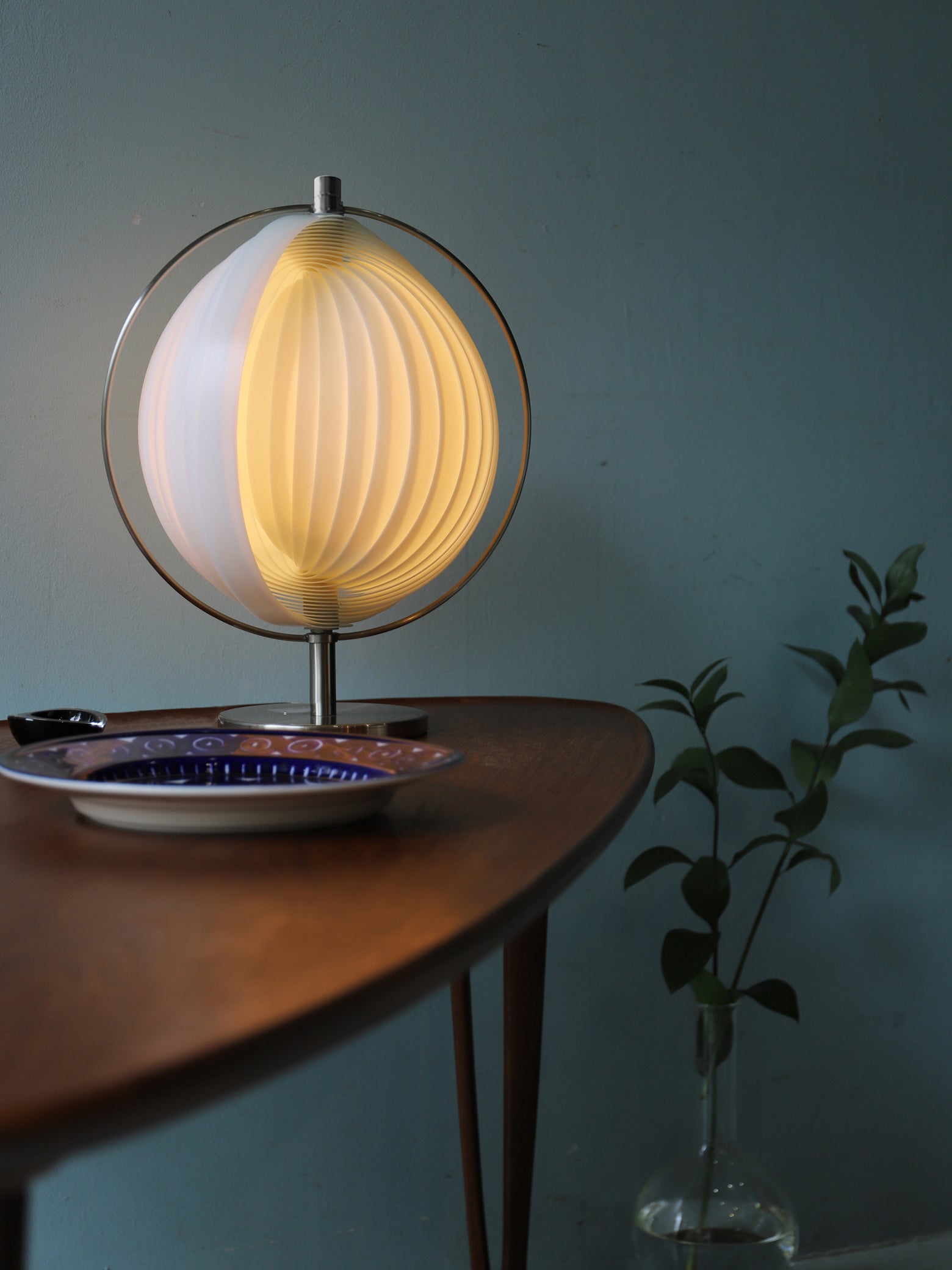 ASTRAL ORB TABLE LANTERN