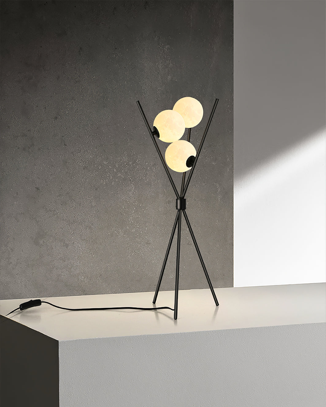 LUNAR GLOW ORB LAMP