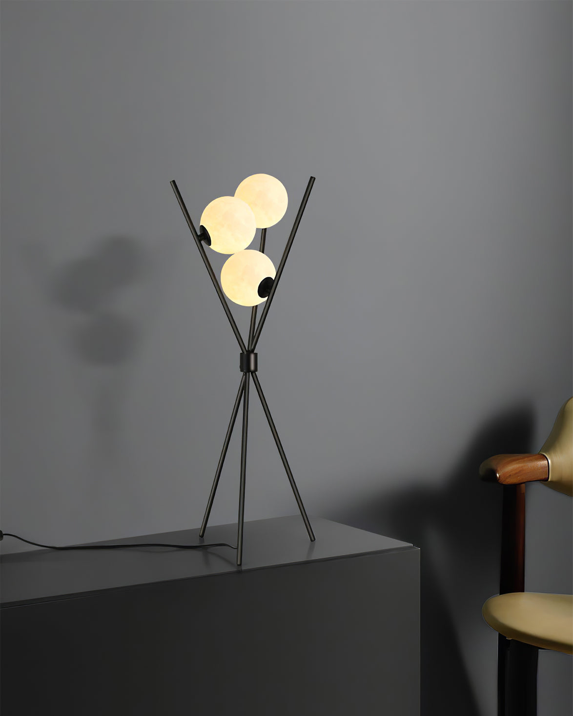 LUNAR GLOW ORB LAMP