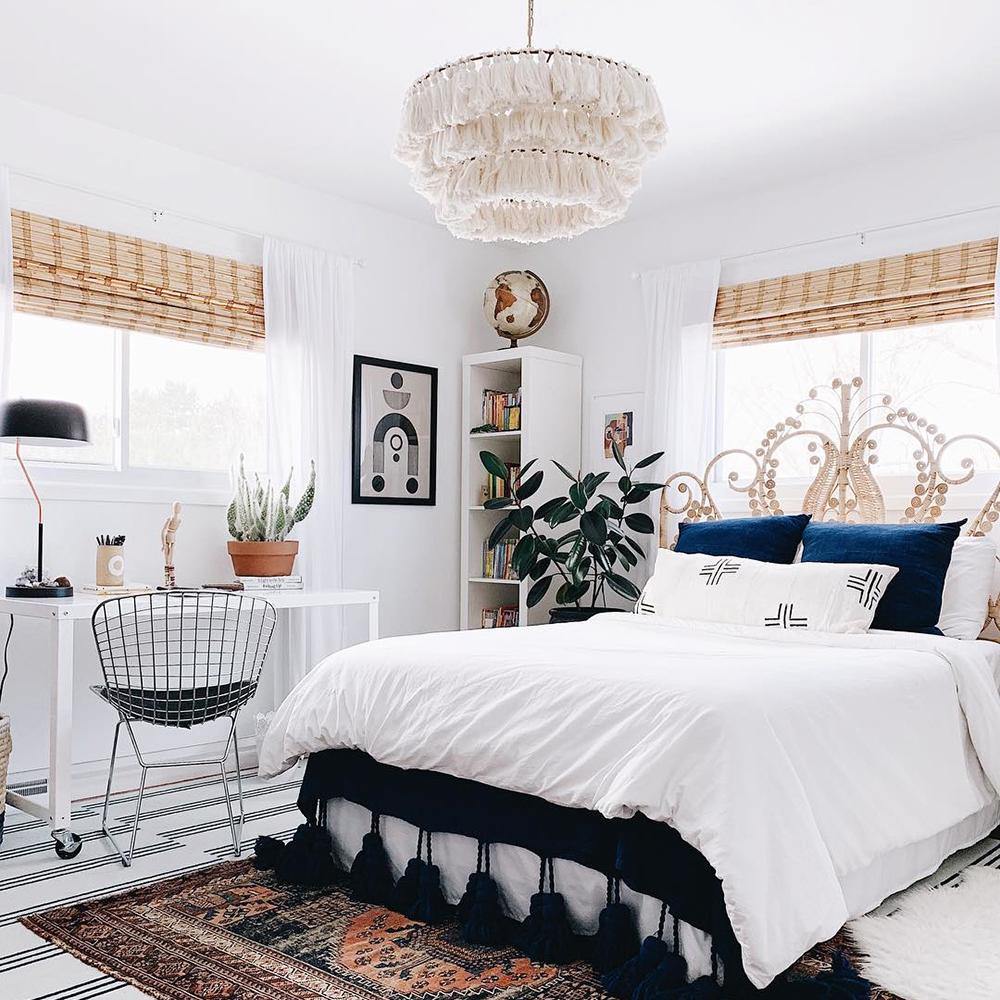 WILLOUGHBY PRISMATIC TASSEL CEILING LAMP