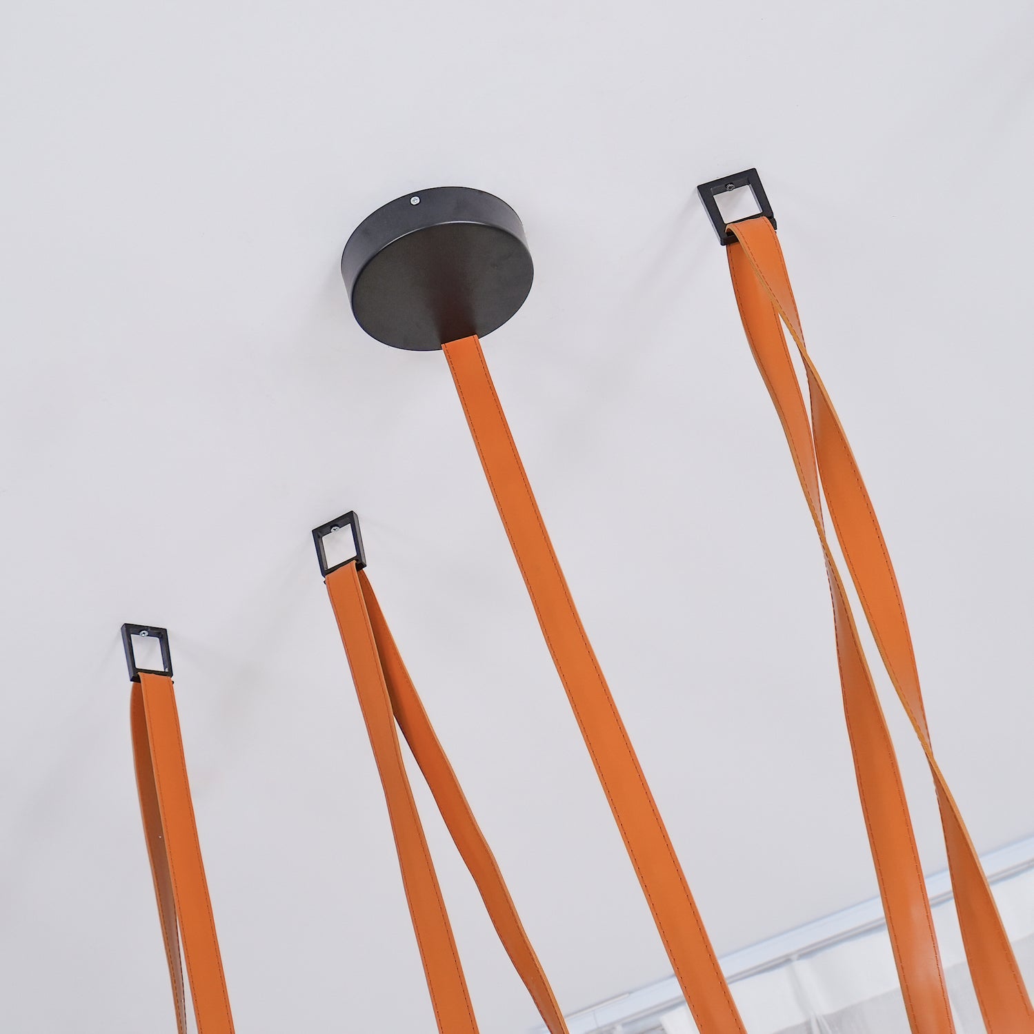 WINTHORPE VINTAGE METAL PENDANT LIGHT