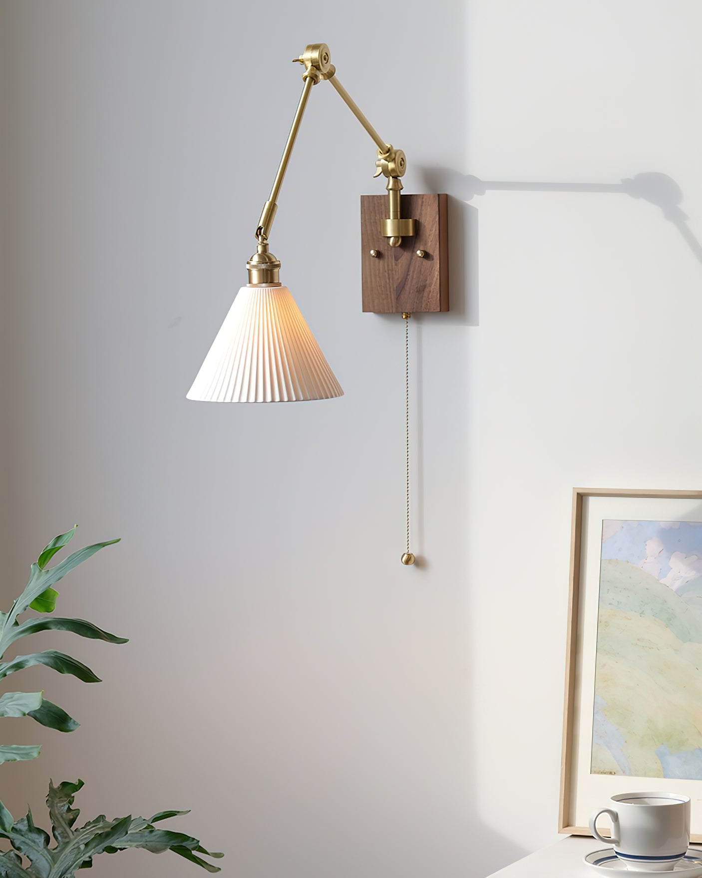 RAVENSDALE ADJUSTABLE SWING ARM ILLUMINATOR