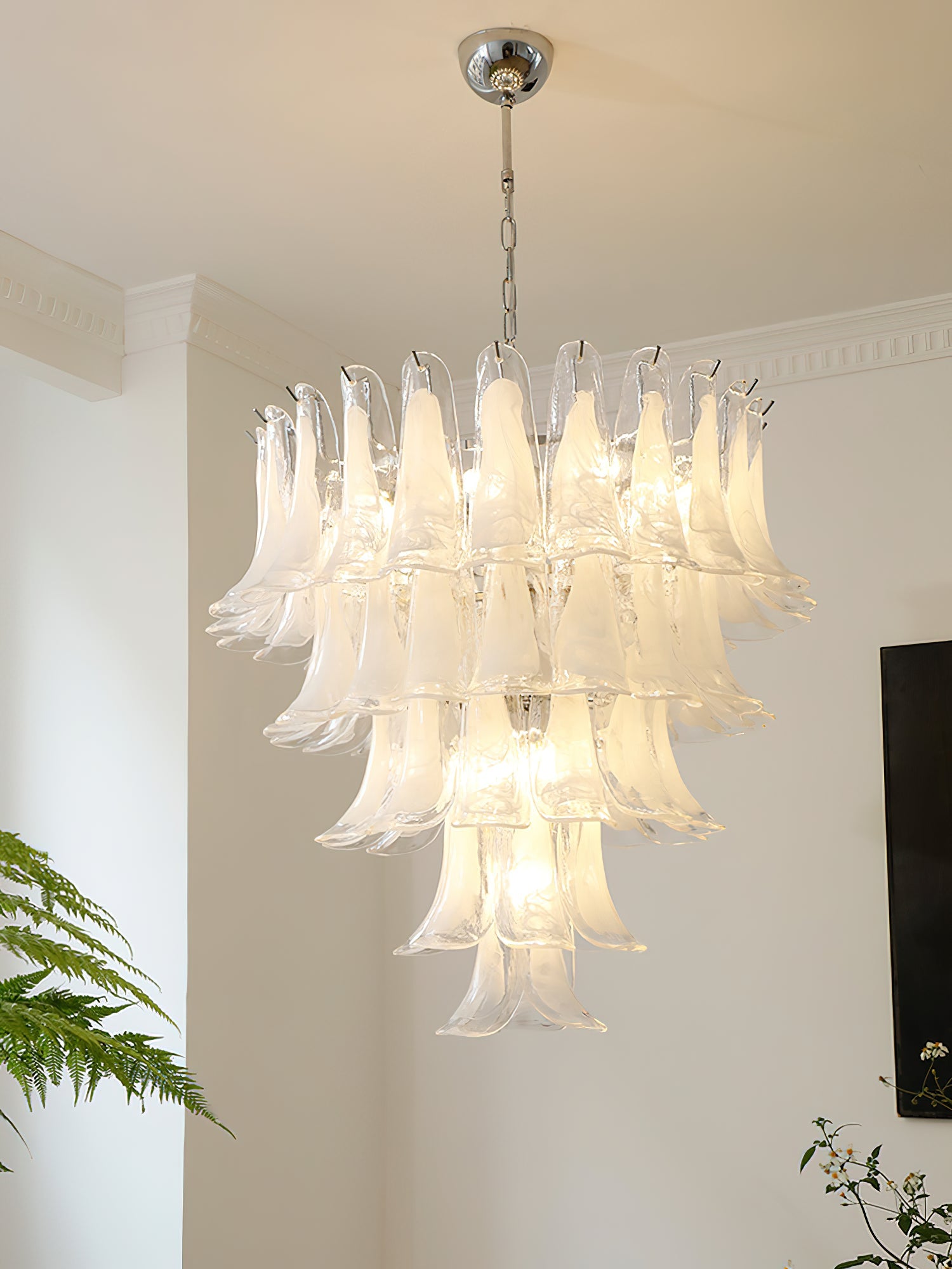 VIOLET HUE BLOSSOMING LIGHTING FIXTURE