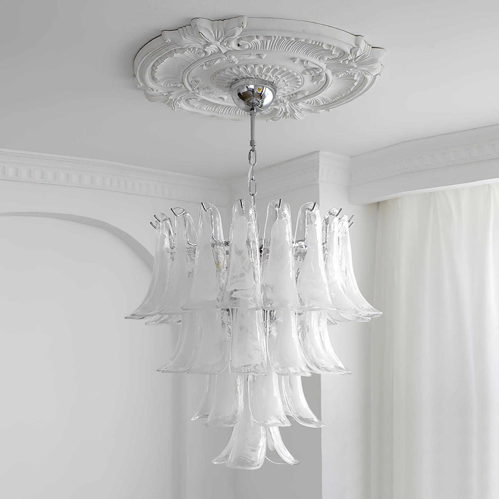 VIOLET HUE BLOSSOMING LIGHTING FIXTURE