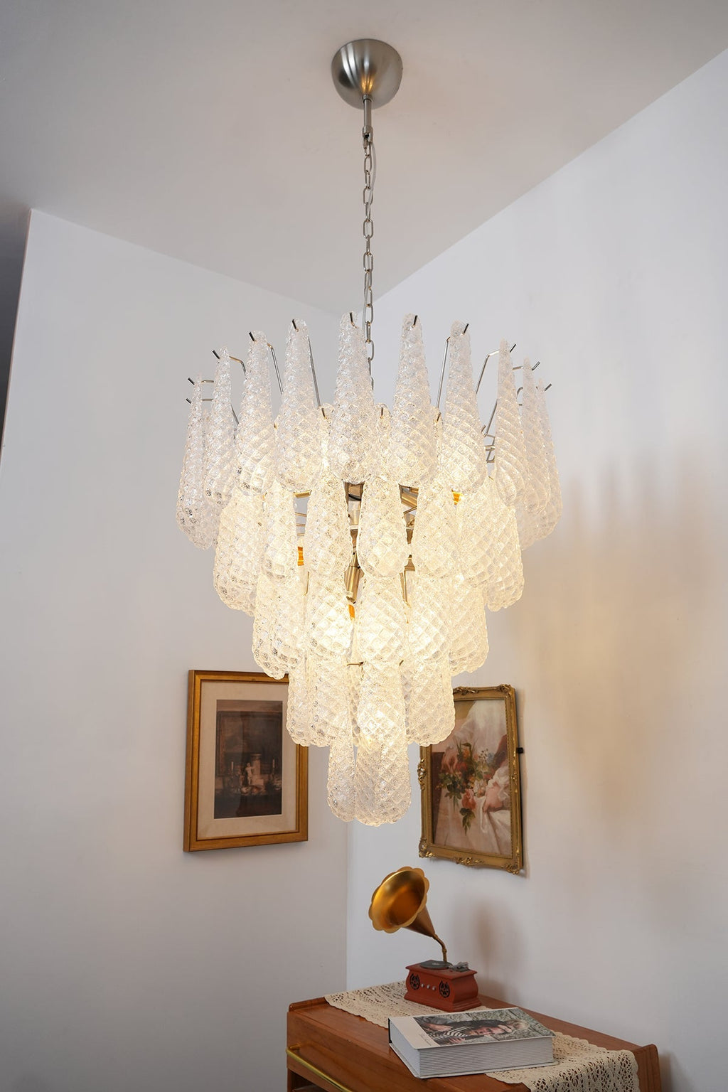 WINDSOR FROSTED CRYSTAL DROPLET LUMINAIRE