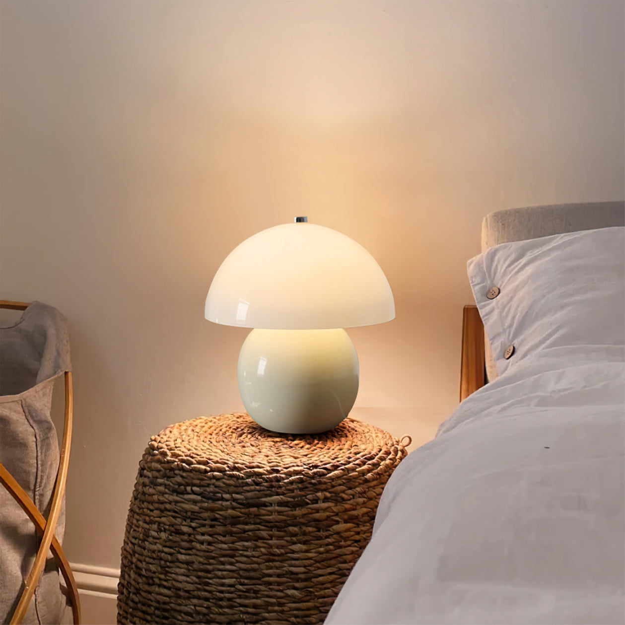 FENWICK MUSHROOM-INSPIRED CERAMIC ILLUMINATOR