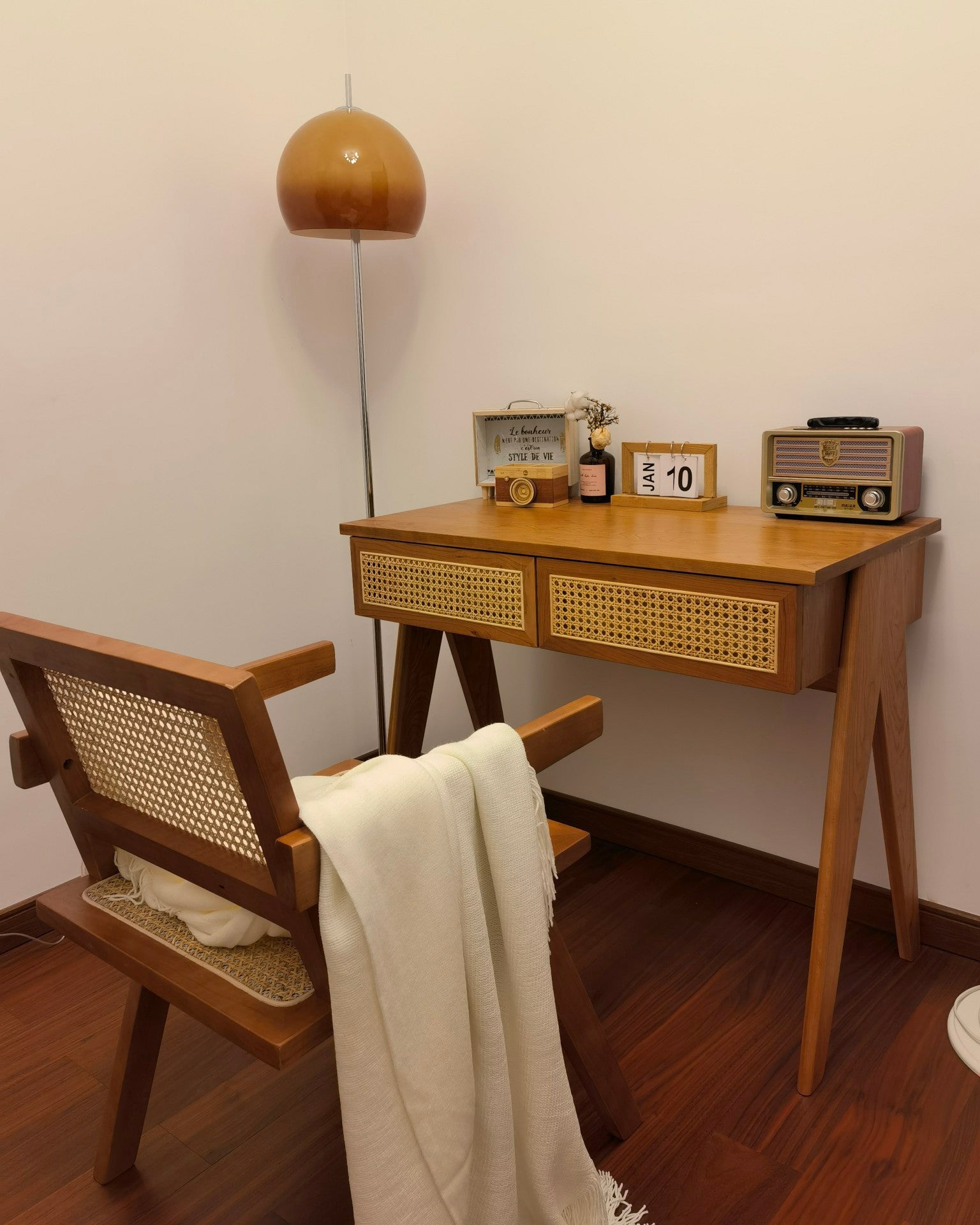 FENWICK FUNGAL RADIANCE LAMP