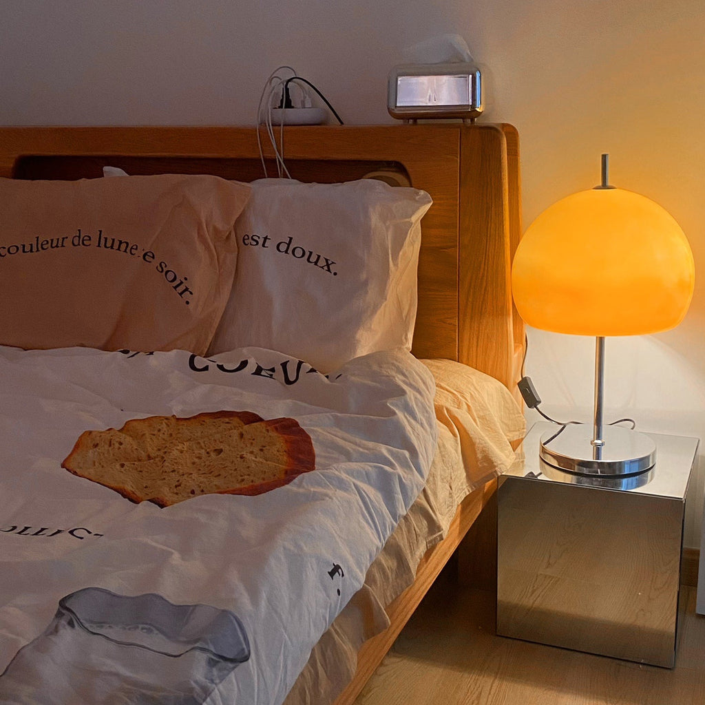 WINTHROP MUSHROOM-SHAPED AMBER LAMP