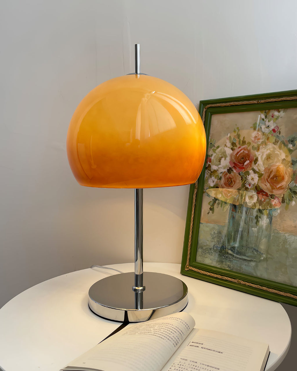 WINTHROP MUSHROOM-SHAPED AMBER LAMP