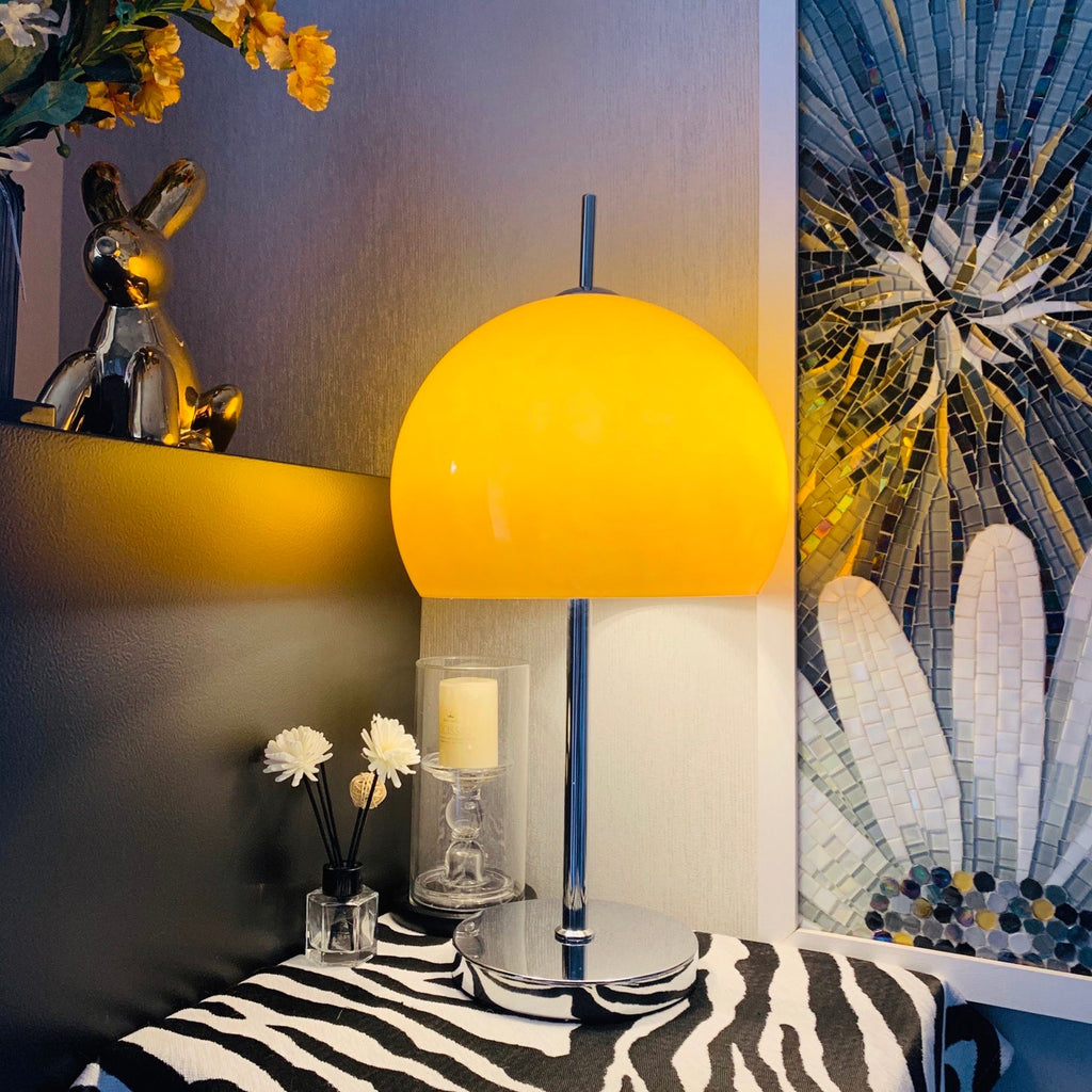 WINTHROP MUSHROOM-SHAPED AMBER LAMP