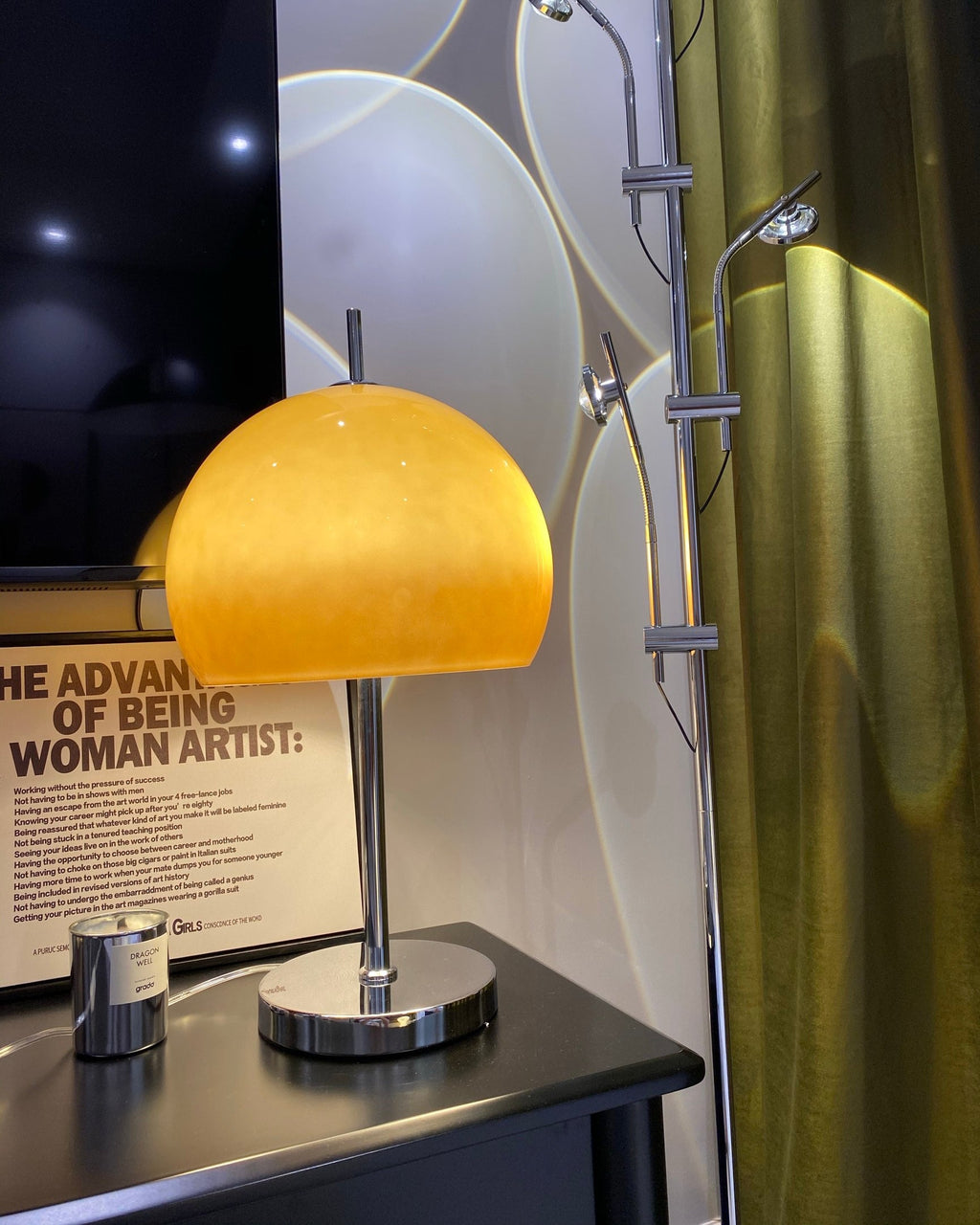 WINTHROP MUSHROOM-SHAPED AMBER LAMP