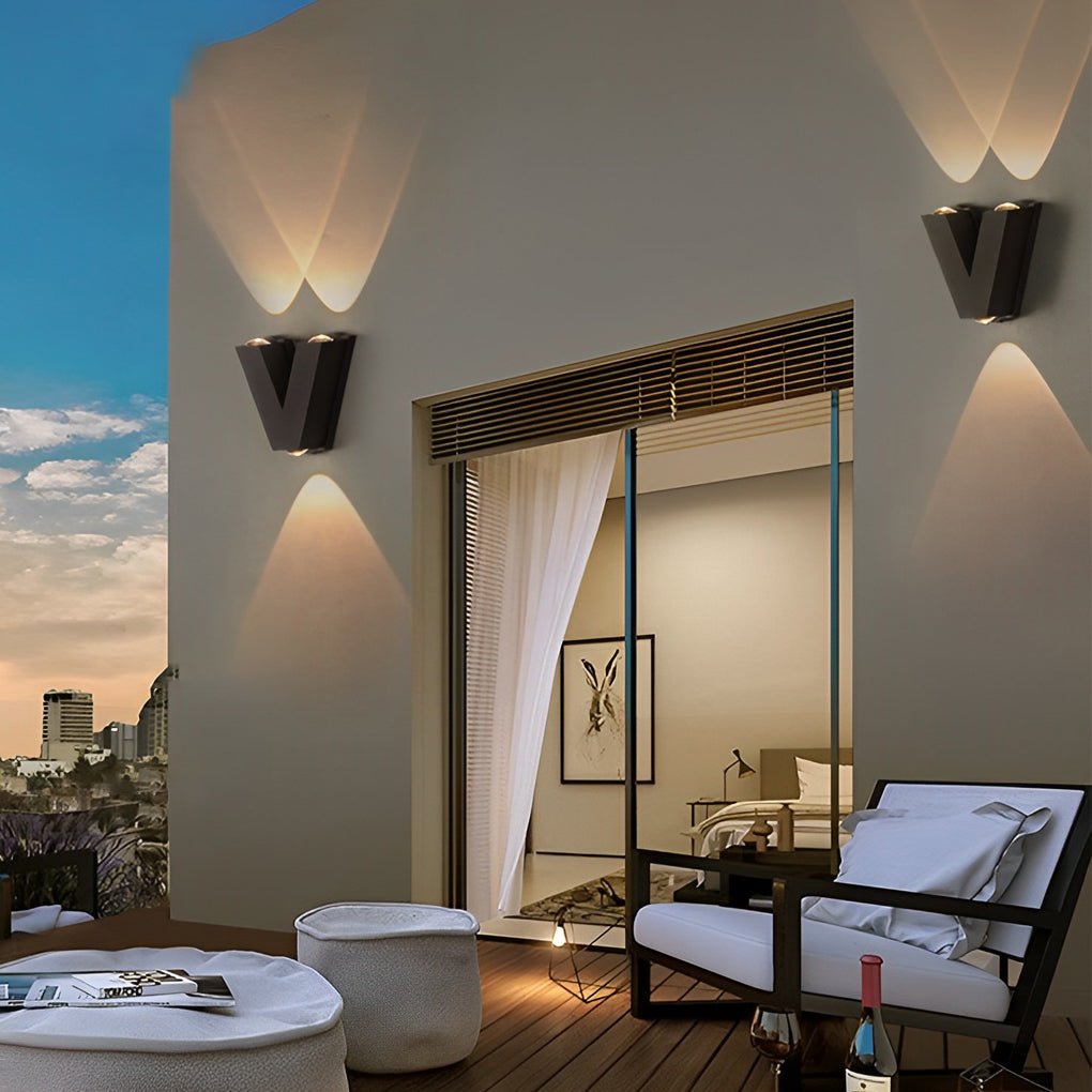 WINTHORPE MODERN ILLUMINATED OUTDOOR WALL LANTERN