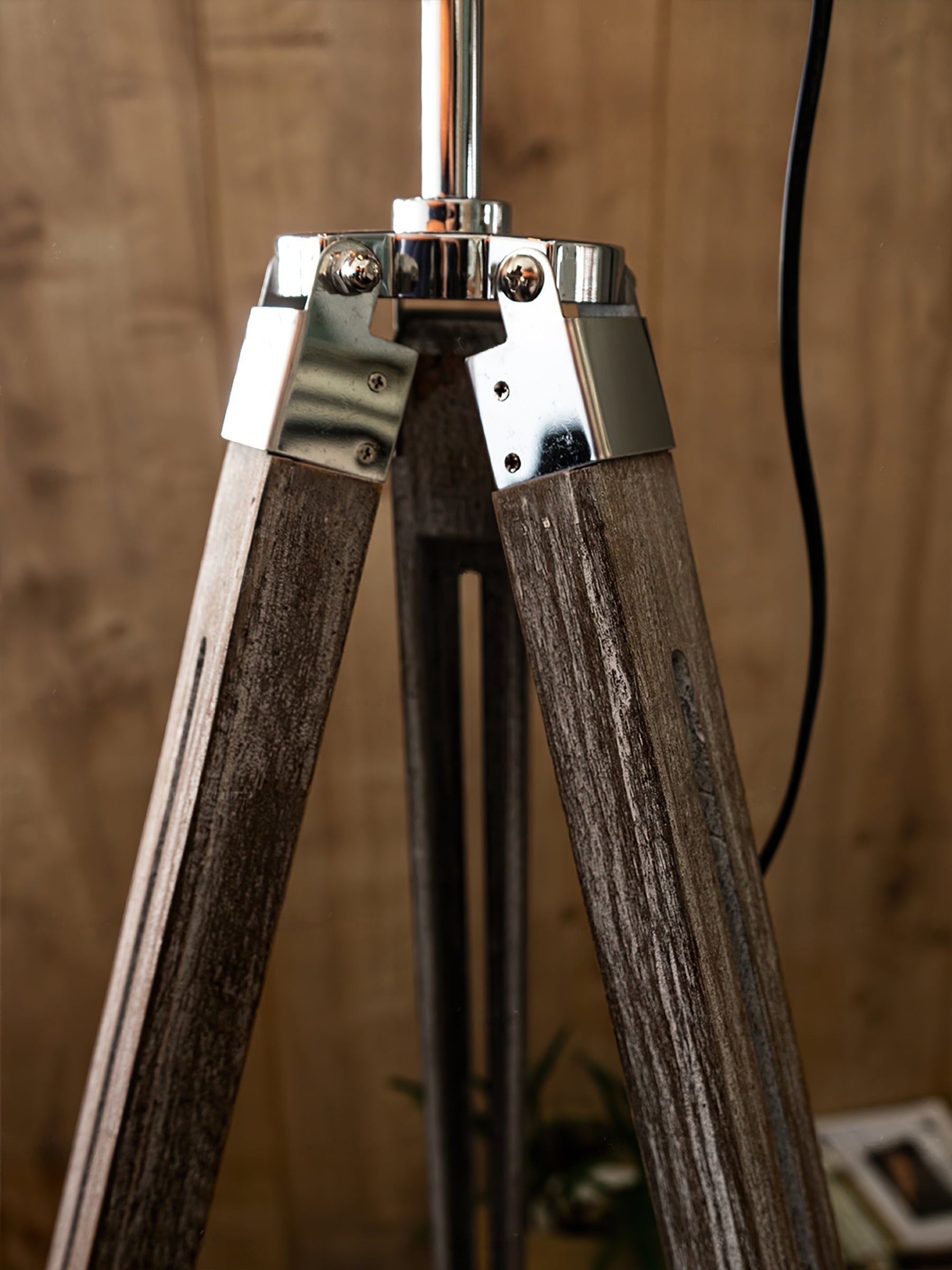 PORTSMOUTH MARITIME TRIPOD FLOOR LAMP