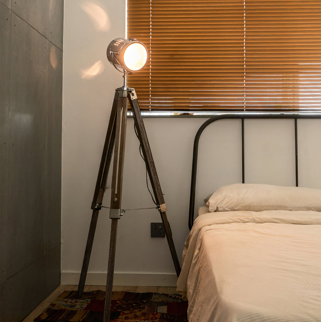 PORTSMOUTH MARITIME TRIPOD FLOOR LAMP
