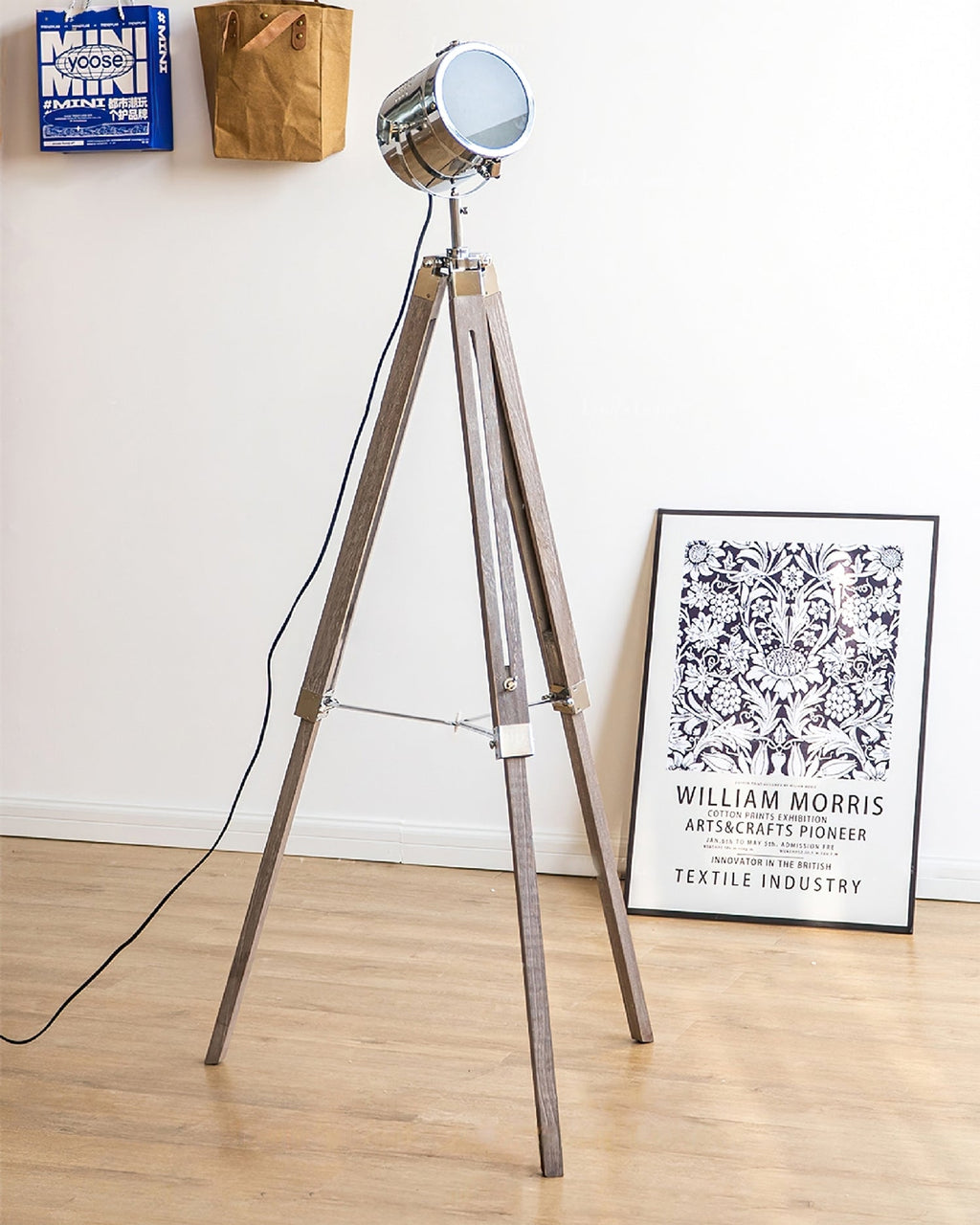 PORTSMOUTH MARITIME TRIPOD FLOOR LAMP