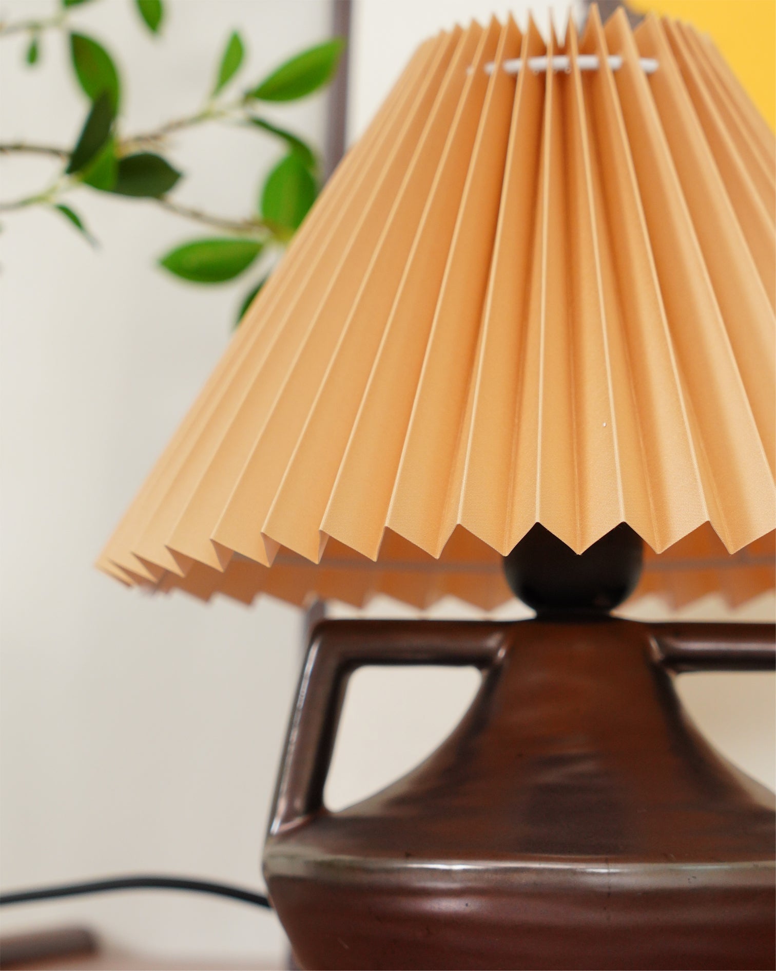 Winthrop Folds Table Illumination